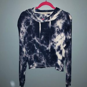 long sleeved cropped hoodie